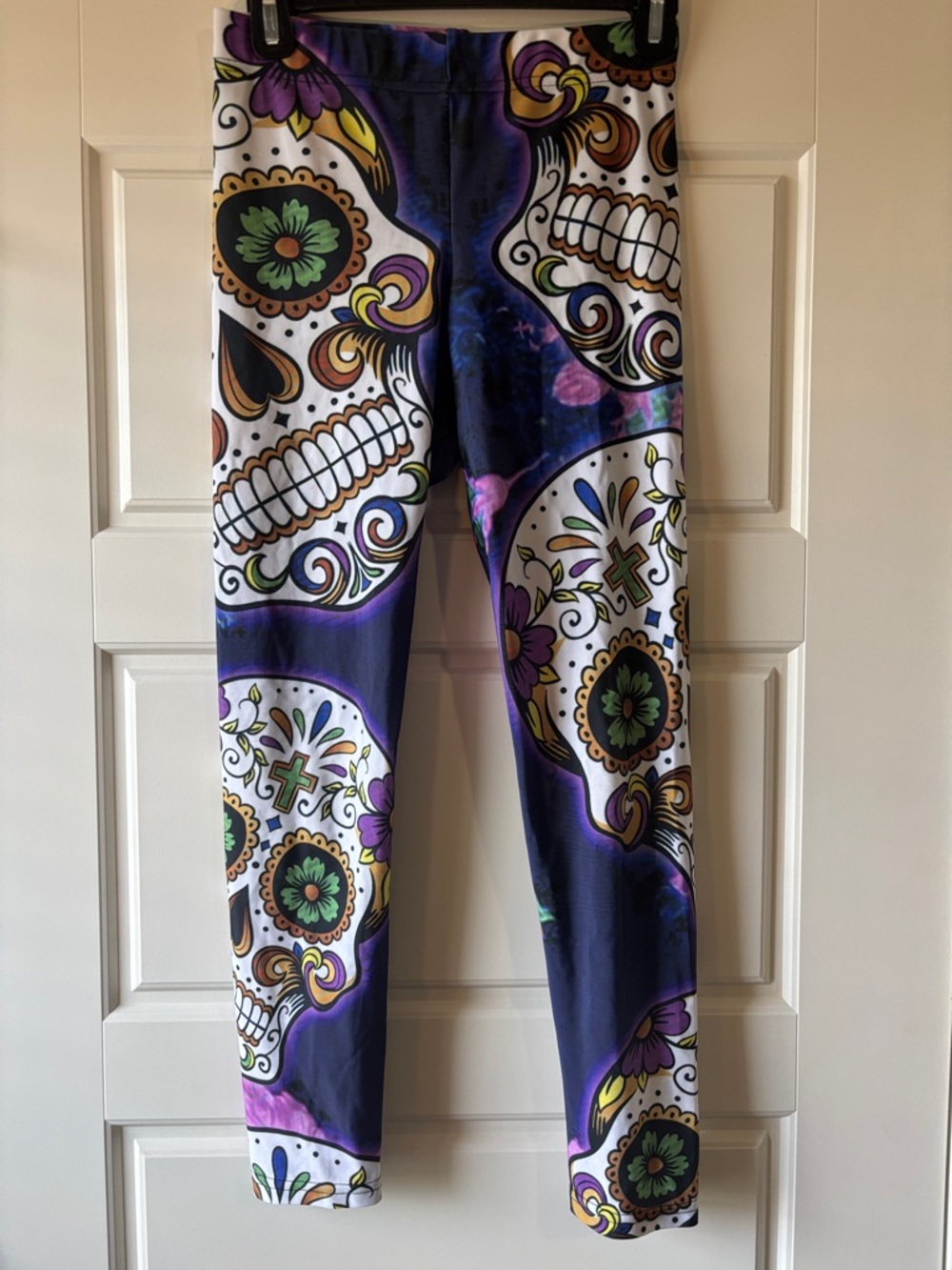 Purple Sugar Skull Day of the Dead Leggings